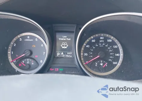 2016 Hyundai Santa Fe Sport 2.4L z USA, uszkodzony, nr VIN 5XYZT3LB2GG348660